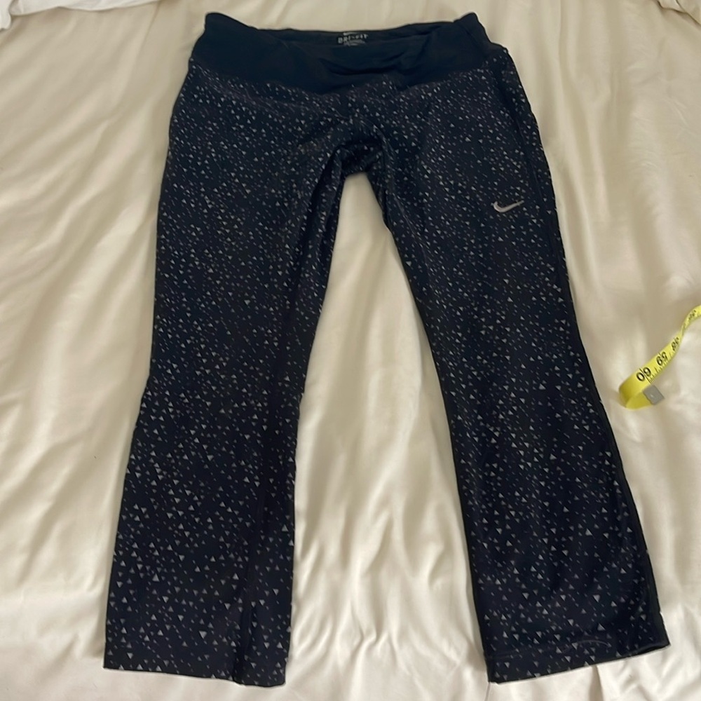 Nike DriFit Capri leggings